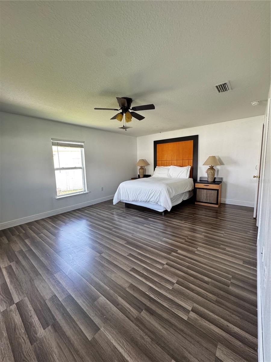 242 ABBOTSBURY DR, KISSIMMEE, FL, 34758