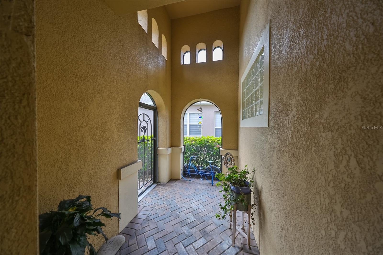921 REGAL MANOR WAY, SUN CITY CENTER, FL, 33573
