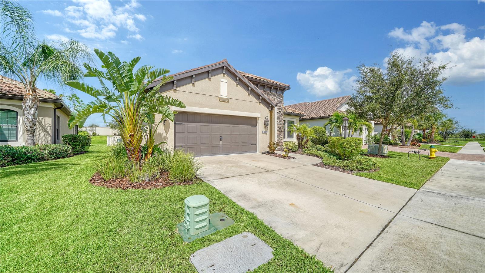 220 CAPRIANA CT, NOKOMIS, FL, 34275