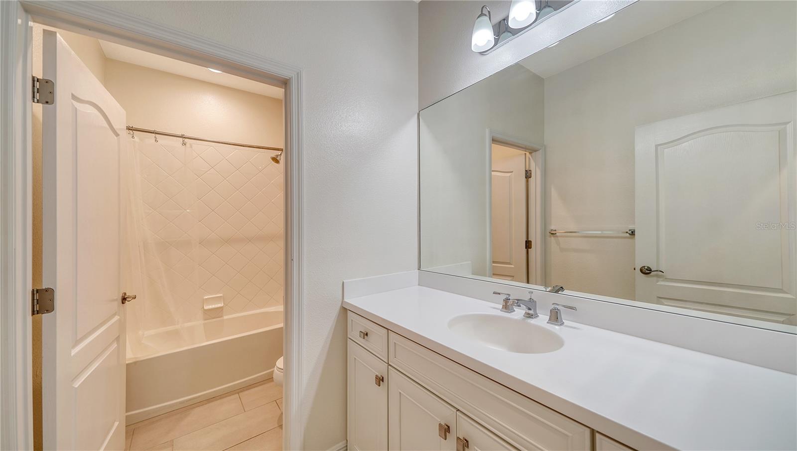220 CAPRIANA CT, NOKOMIS, FL, 34275