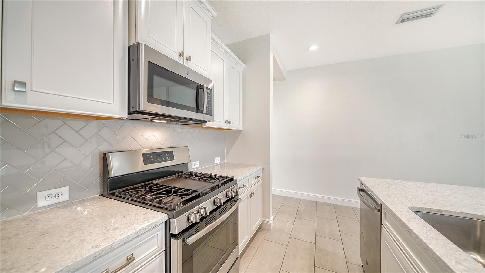 220 CAPRIANA CT, NOKOMIS, FL, 34275