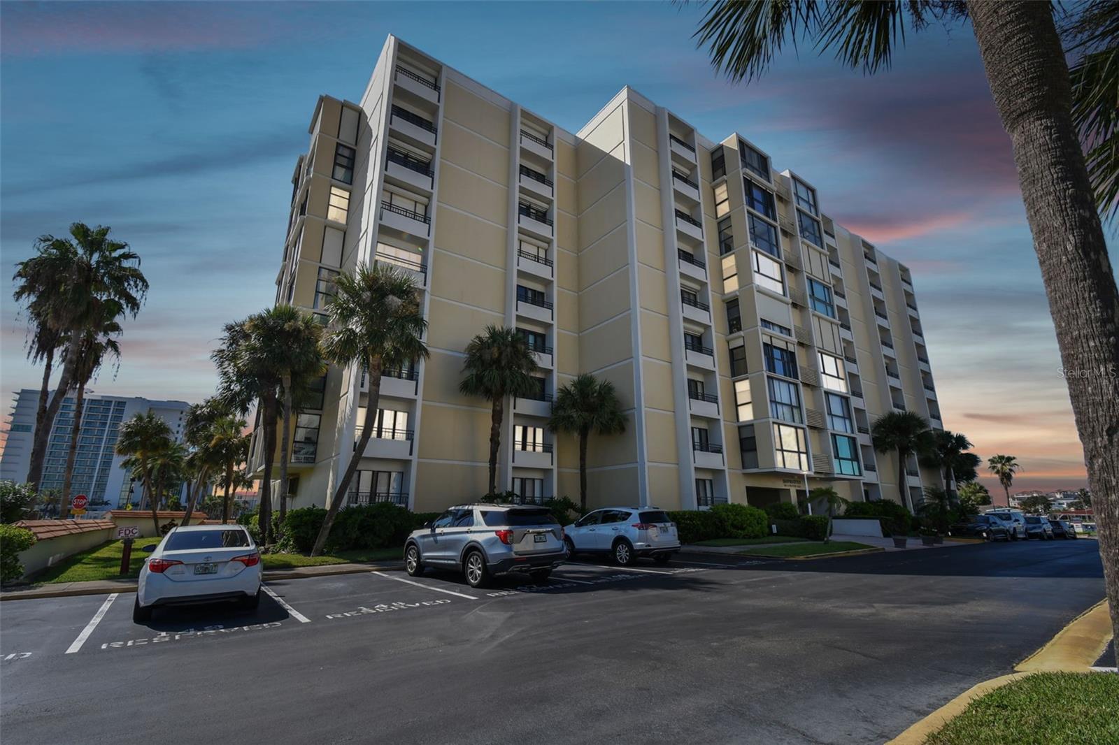 800 S GULFVIEW BLVD #903, CLEARWATER BEACH, FL, 33767