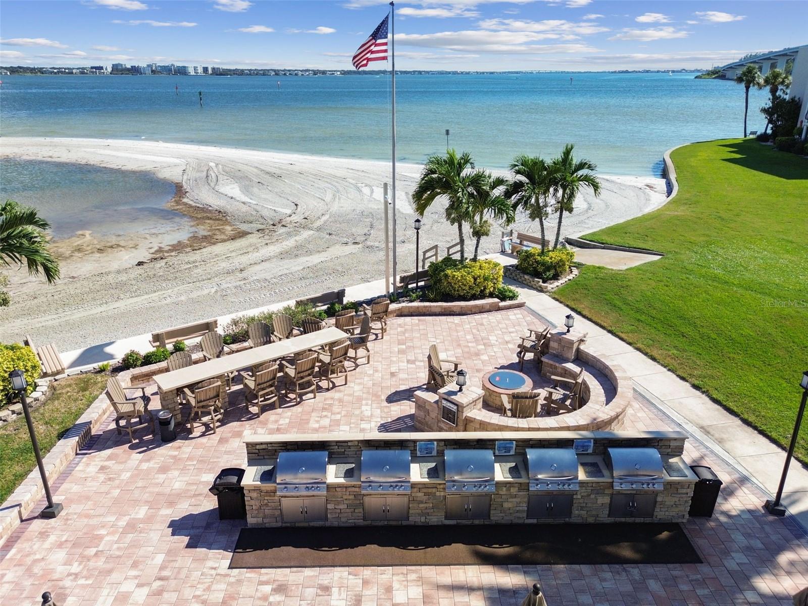 800 S GULFVIEW BLVD #903, CLEARWATER BEACH, FL, 33767