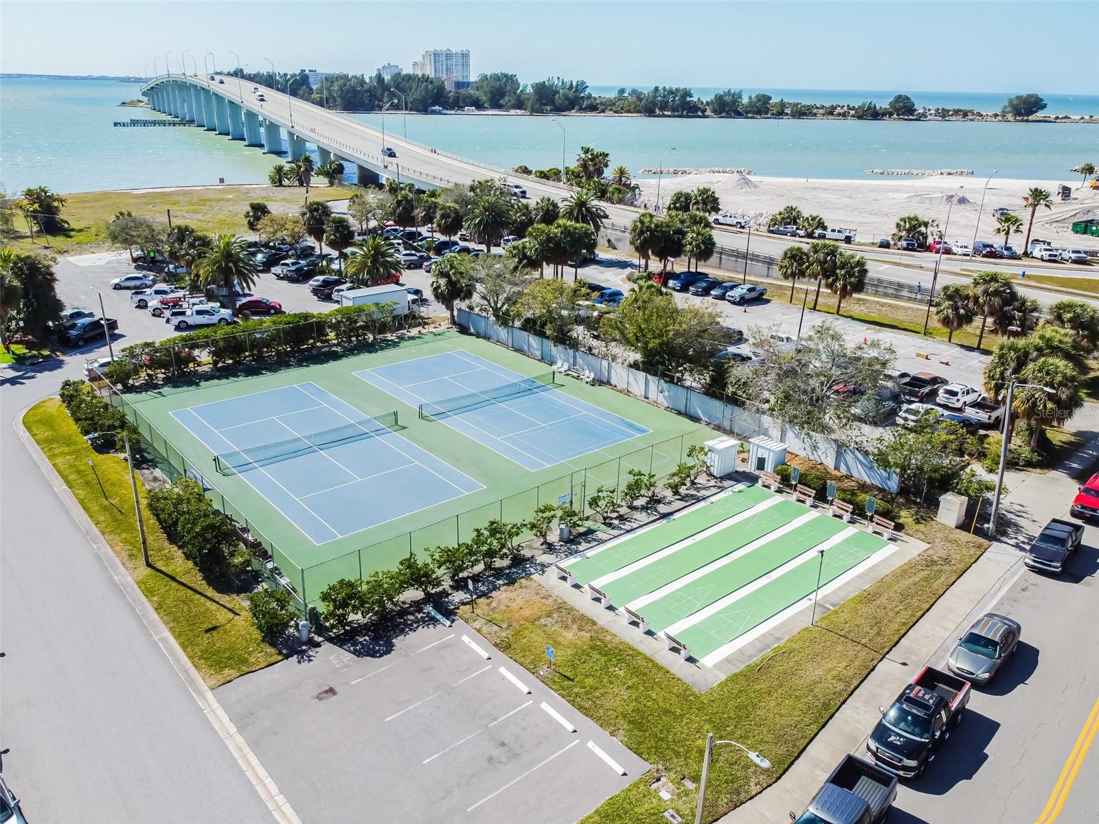 800 S GULFVIEW BLVD #903, CLEARWATER BEACH, FL, 33767