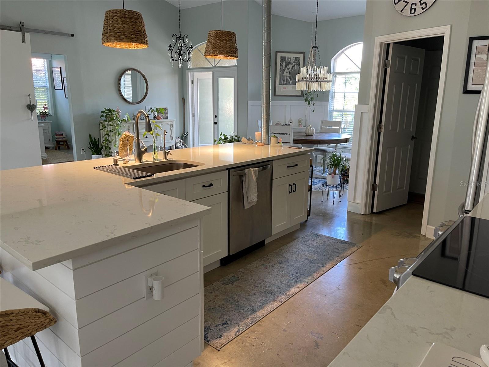 3724 71ST TER E, SARASOTA, FL, 34243