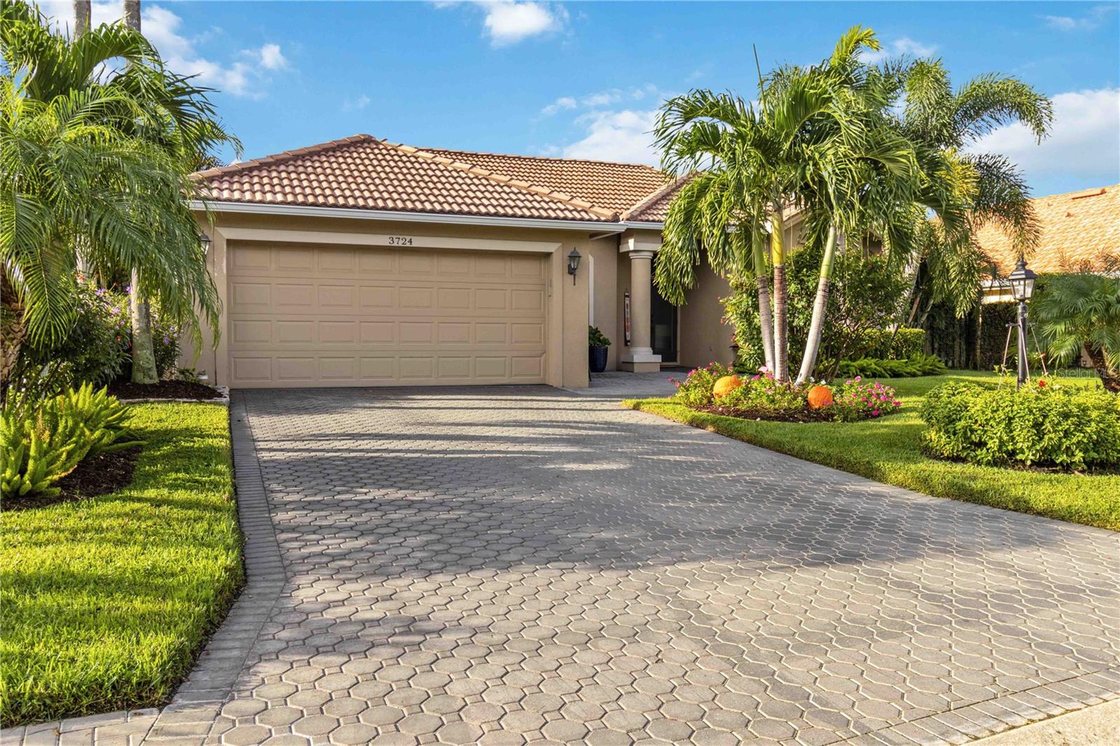 3724 71ST TER E, SARASOTA, FL, 34243