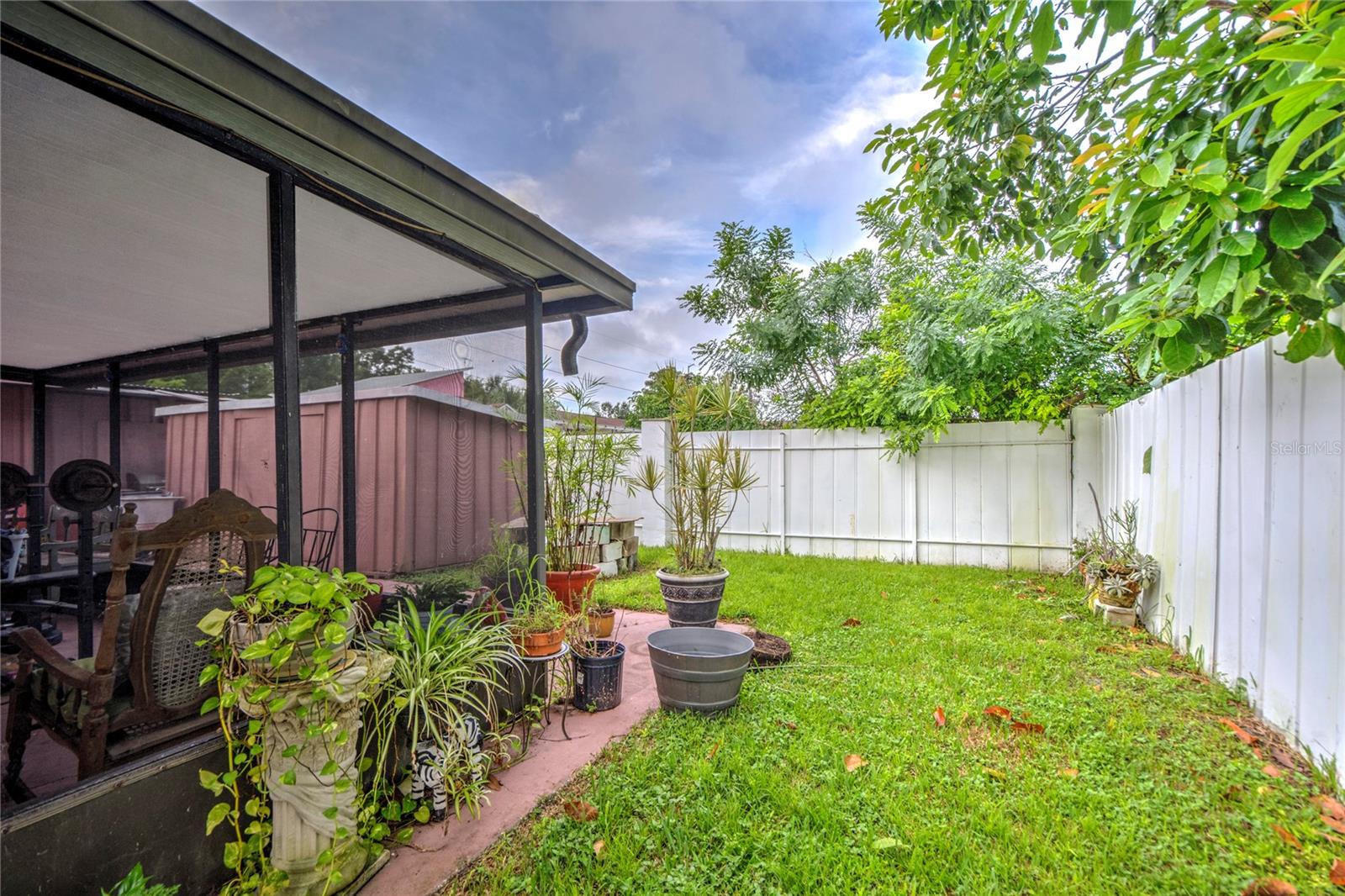6906 N CLARK AVE, TAMPA, FL, 33614
