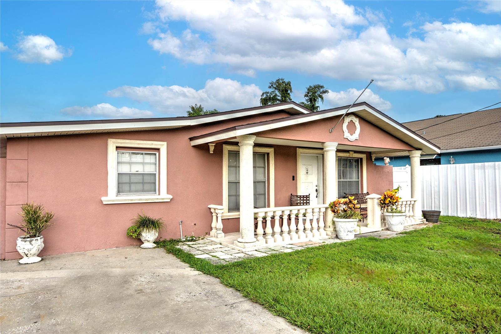 6906 N CLARK AVE, TAMPA, FL, 33614