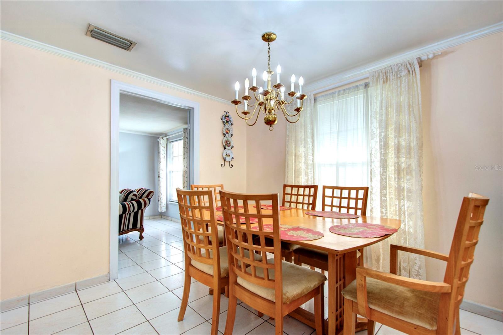 6906 N CLARK AVE, TAMPA, FL, 33614