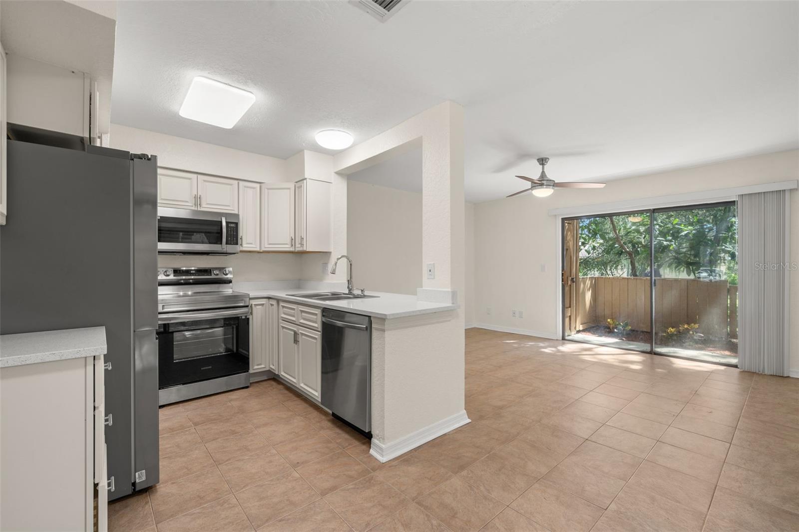 3704 BRIGADOON CIR, CLEARWATER, FL, 33759