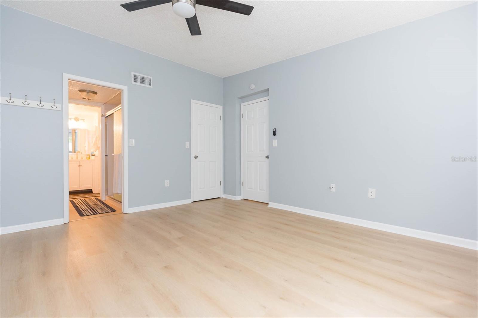 2420 WINDING CREEK BLVD #202, CLEARWATER, FL, 33761