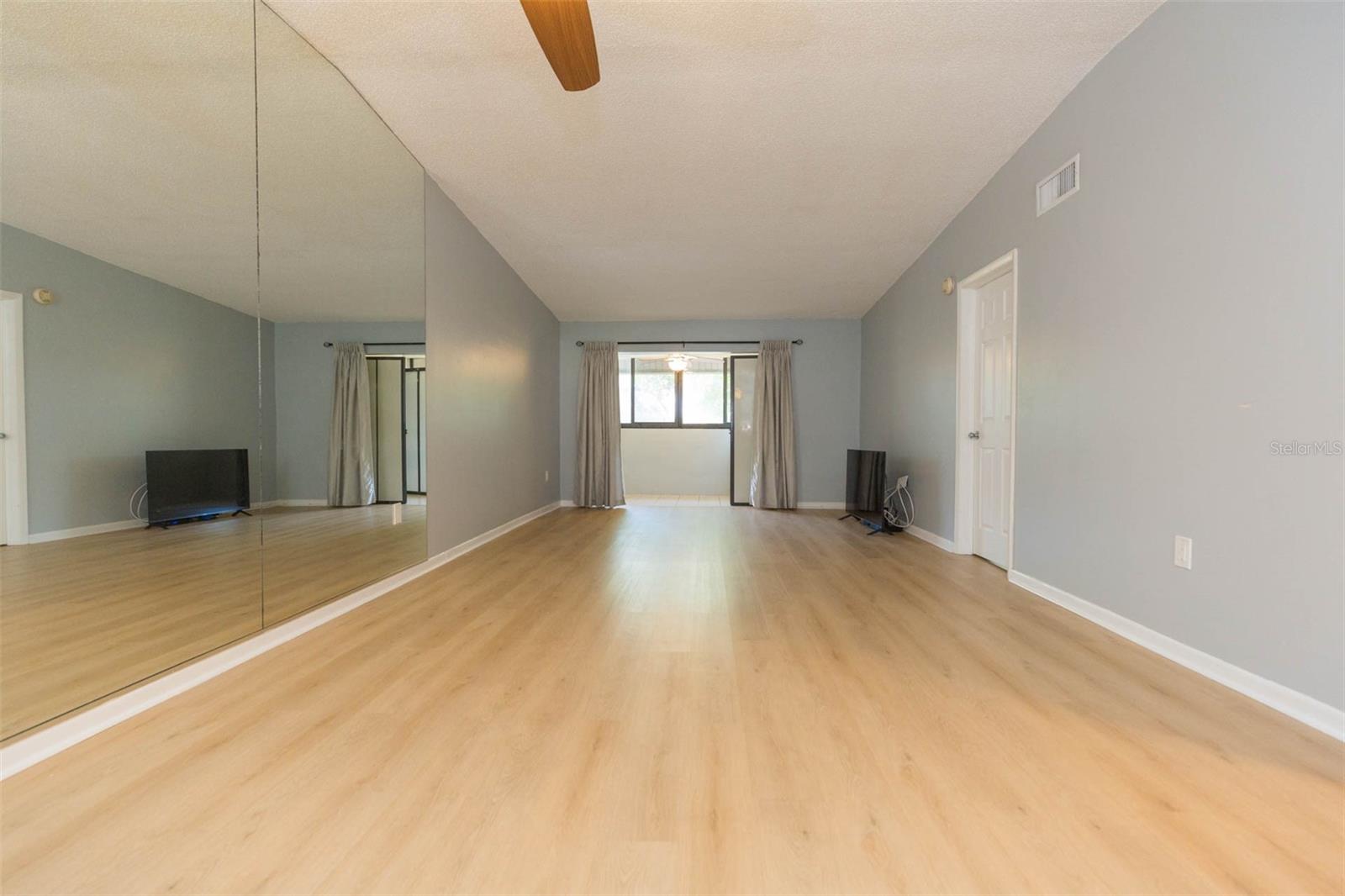 2420 WINDING CREEK BLVD #202, CLEARWATER, FL, 33761