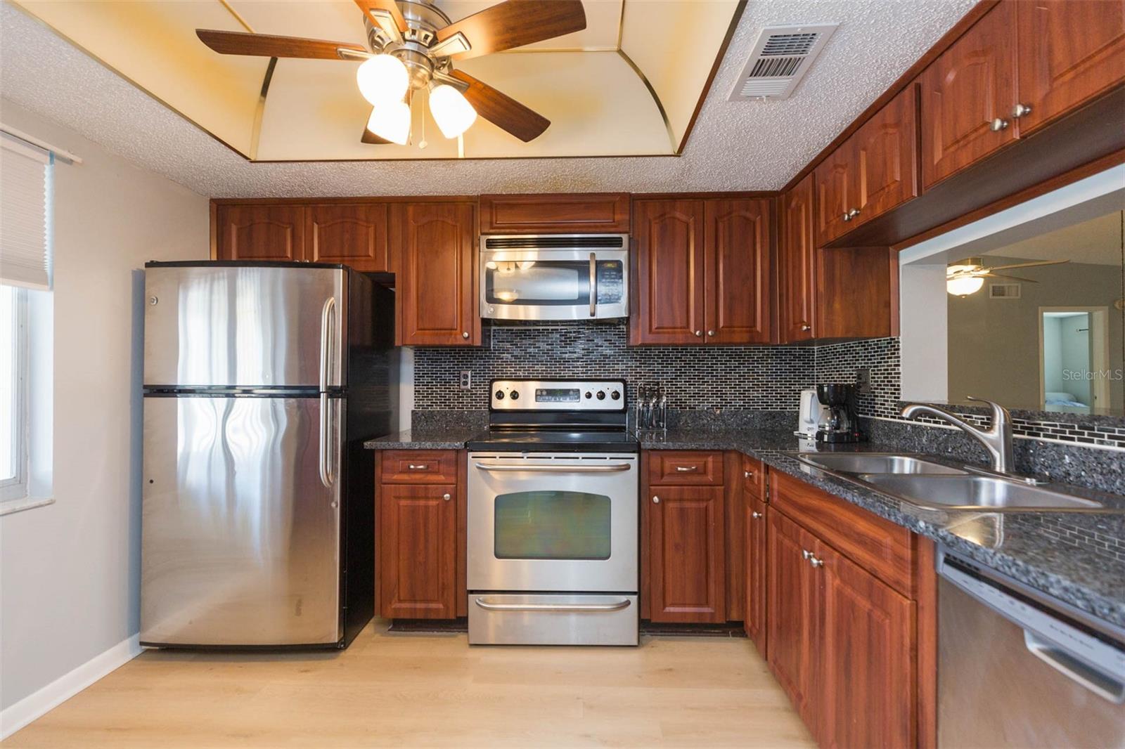 2420 WINDING CREEK BLVD #202, CLEARWATER, FL, 33761