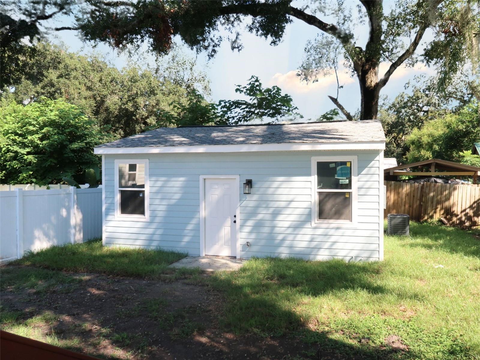 1010 E FLORA ST, TAMPA, FL, 33604