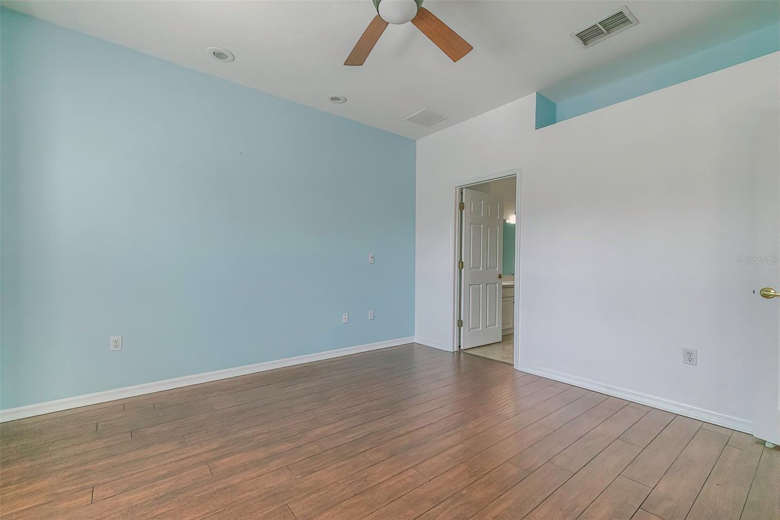 20800 EUSTIS RD, LAND O LAKES, FL, 34637
