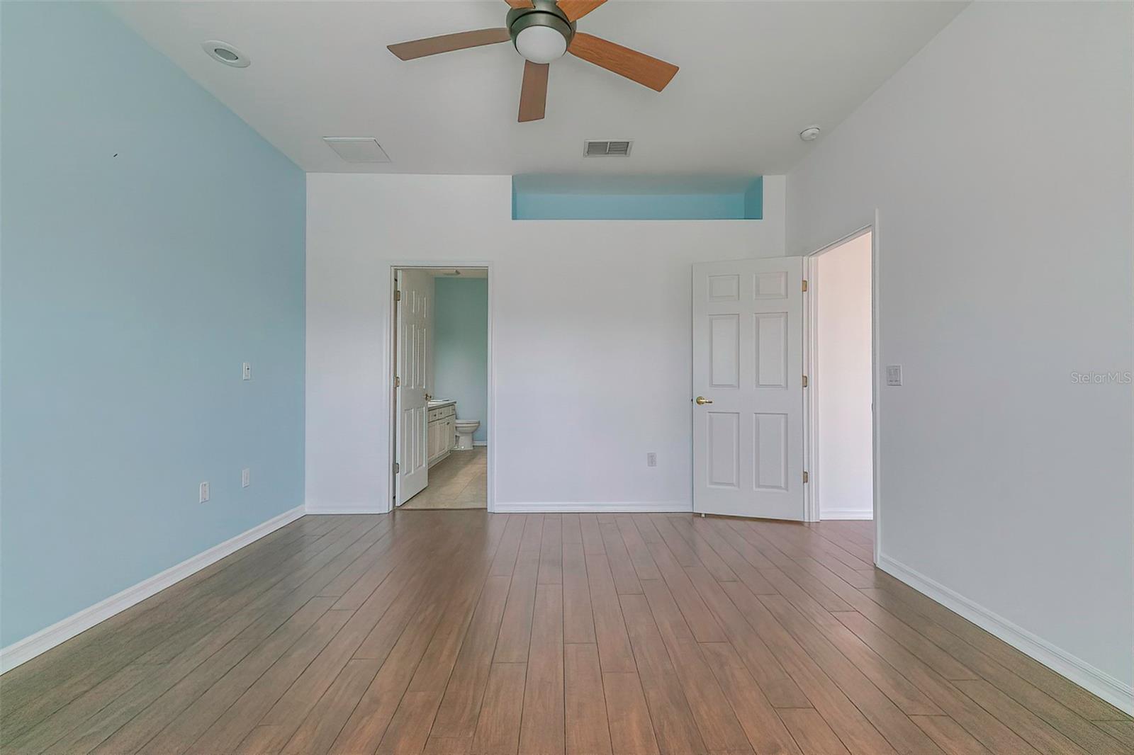 20800 EUSTIS RD, LAND O LAKES, FL, 34637