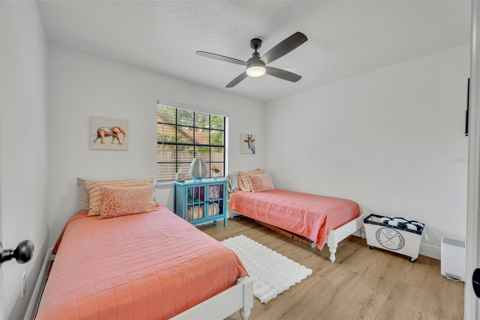 425 WHISPERING OAK LN, APOPKA, FL, 32712