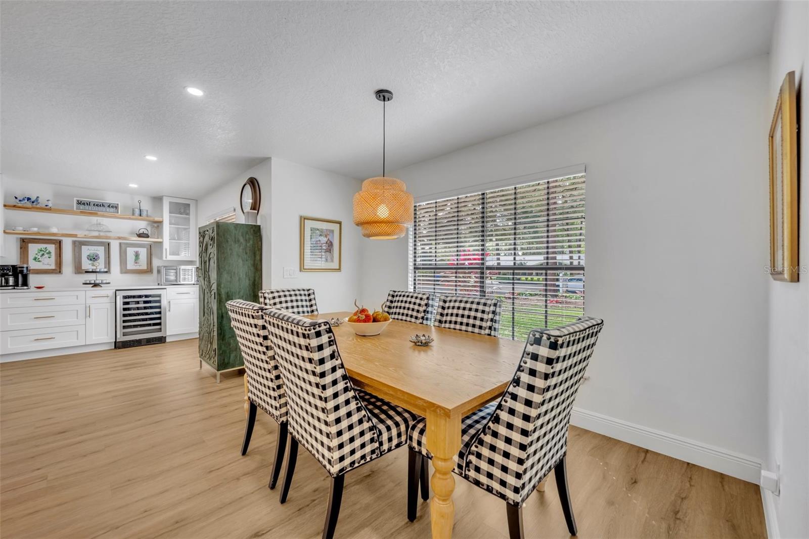 425 WHISPERING OAK LN, APOPKA, FL, 32712