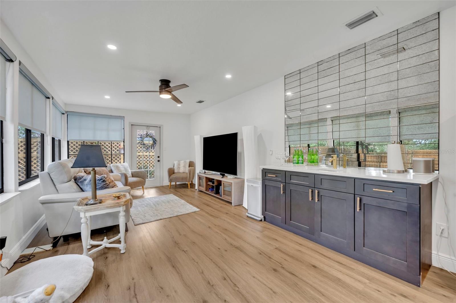 425 WHISPERING OAK LN, APOPKA, FL, 32712