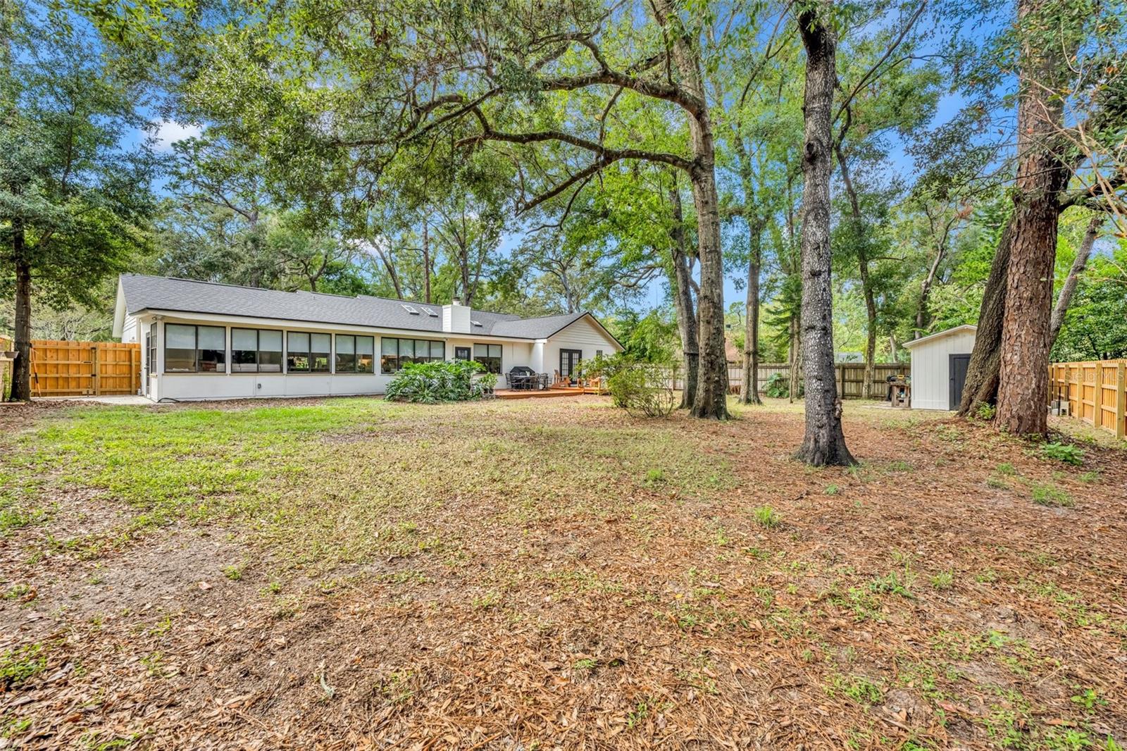 425 WHISPERING OAK LN, APOPKA, FL, 32712