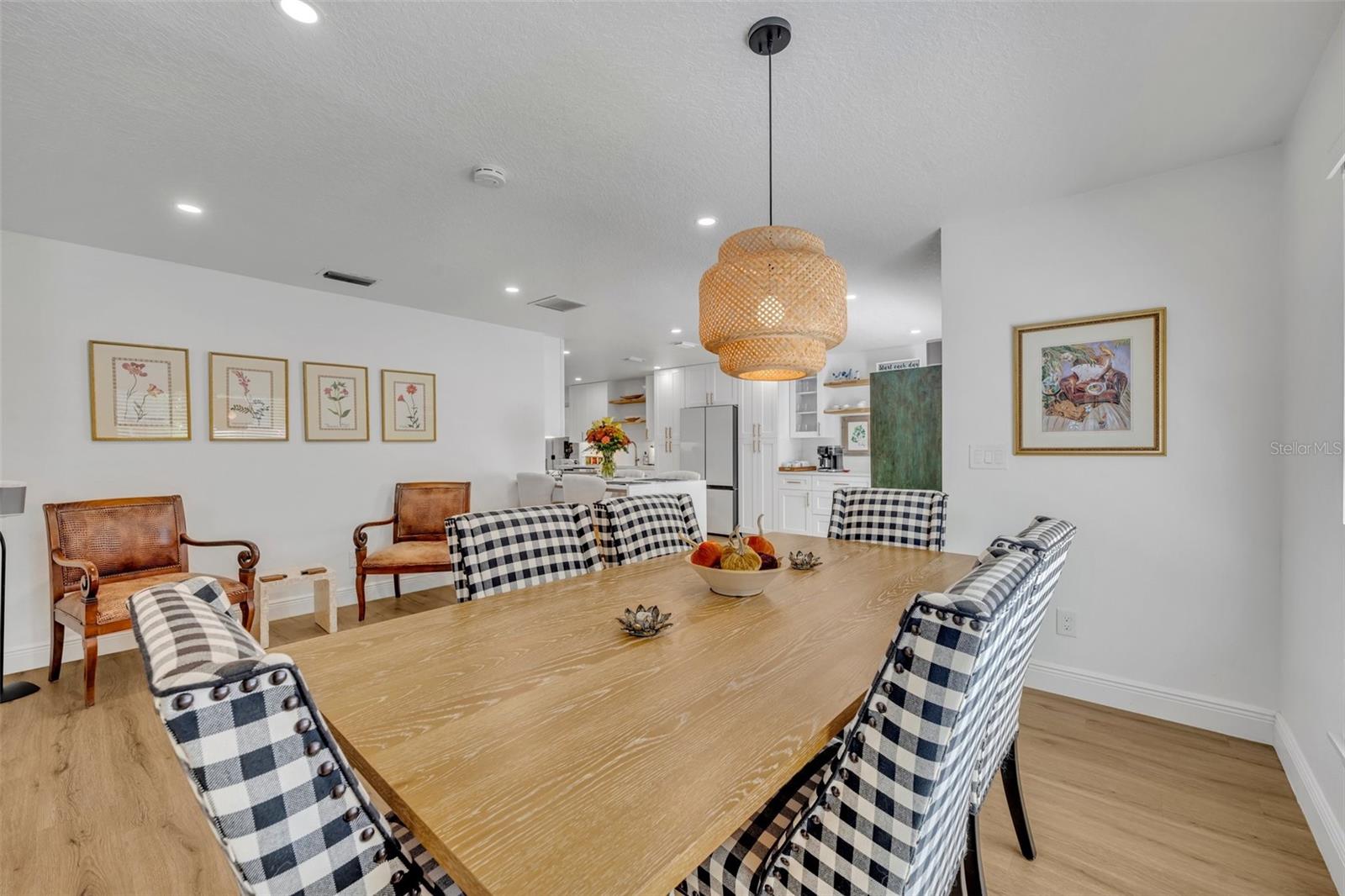425 WHISPERING OAK LN, APOPKA, FL, 32712