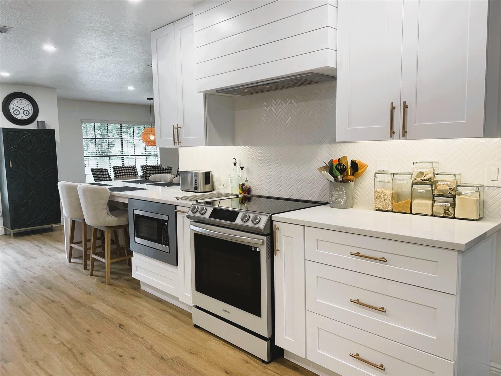 425 WHISPERING OAK LN, APOPKA, FL, 32712