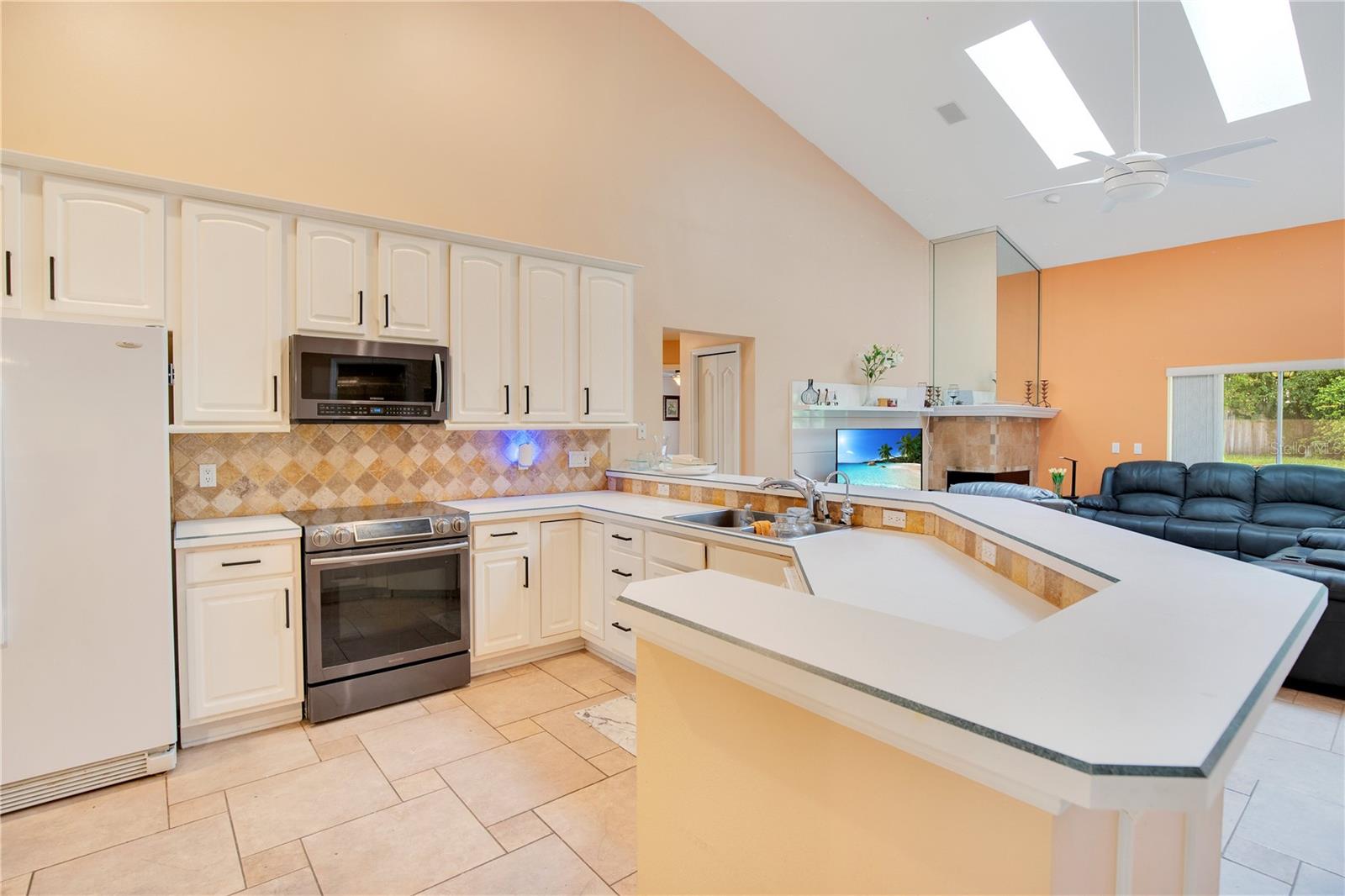 1434 HIDDEN MEADOW WAY, APOPKA, FL, 32712