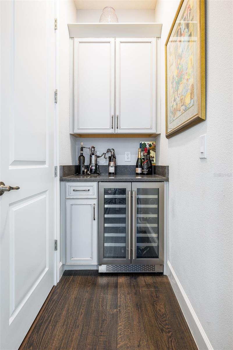 8304 VIA VITTORIA WAY, ORLANDO, FL, 32819