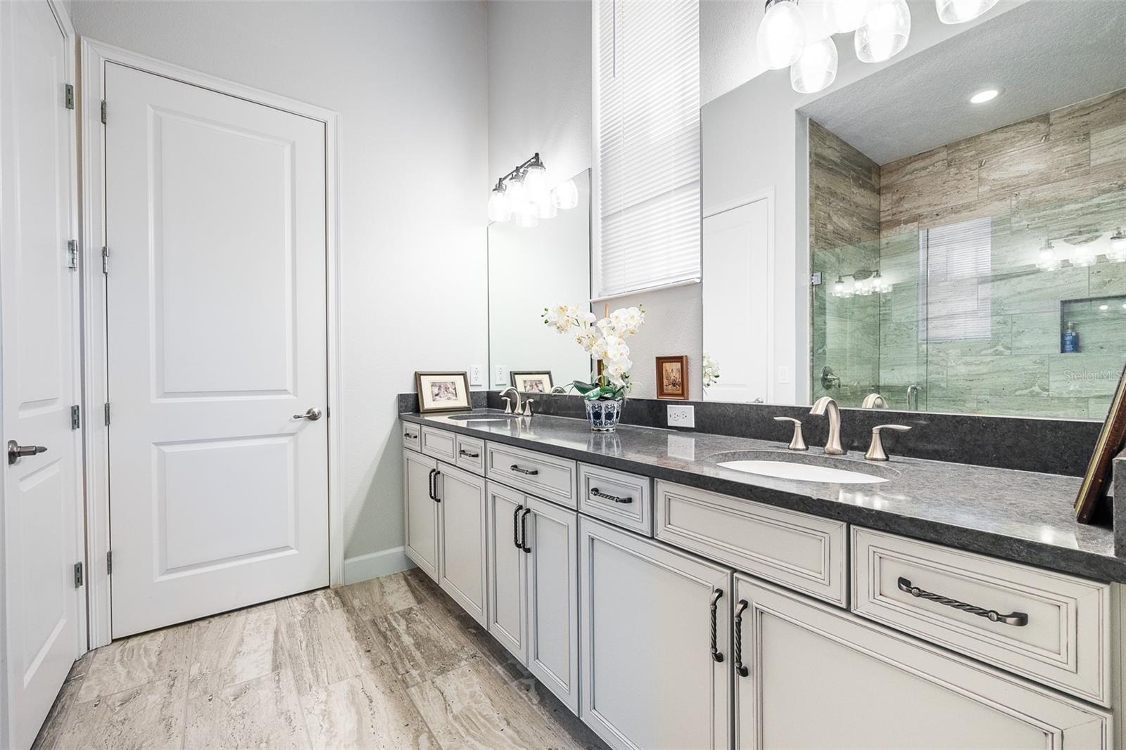 8304 VIA VITTORIA WAY, ORLANDO, FL, 32819