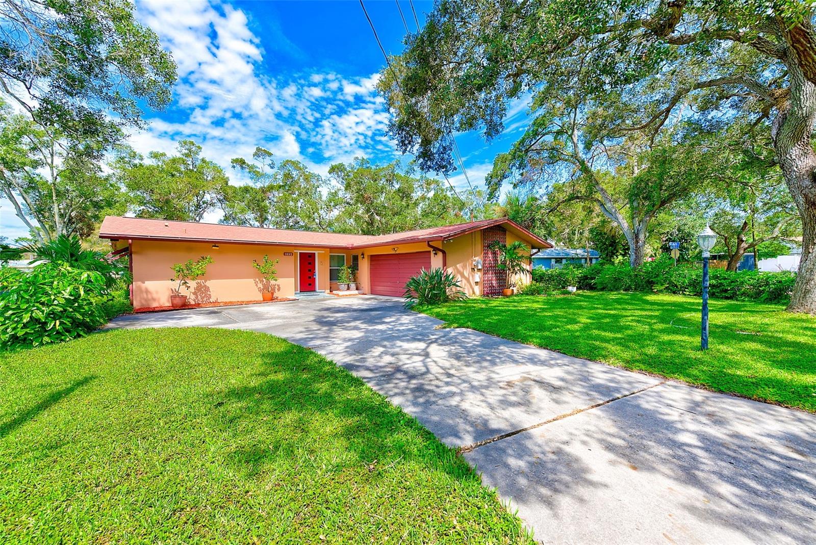 1895 LAKE JUDY LEE DR, LARGO, FL, 33771