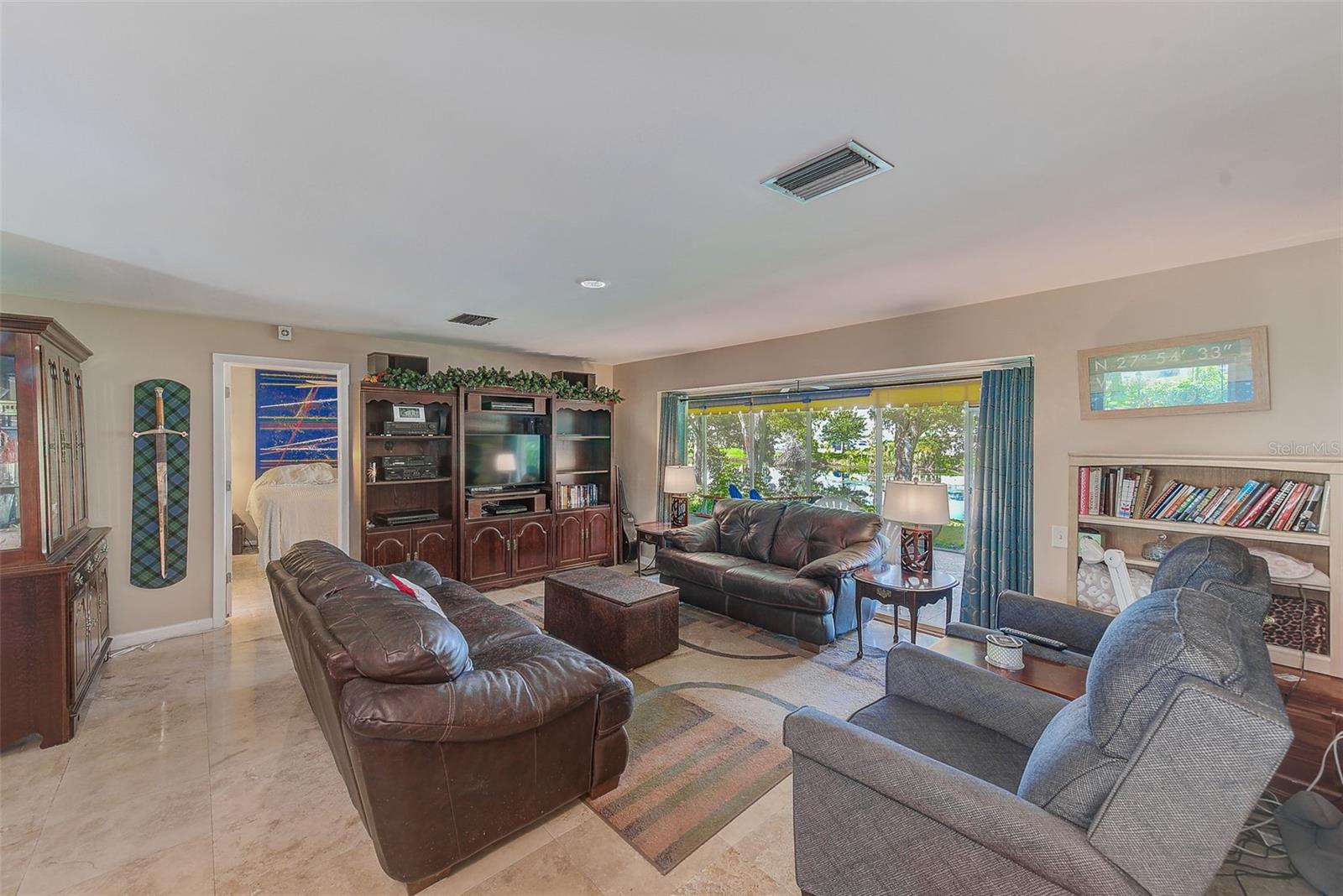 1895 LAKE JUDY LEE DR, LARGO, FL, 33771
