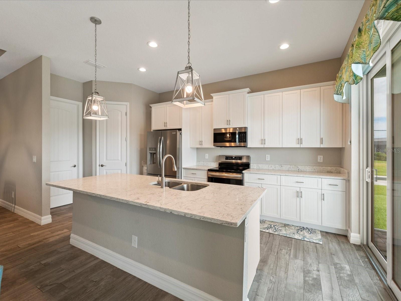 127 RIFLE RD, ROTONDA WEST, FL, 33947
