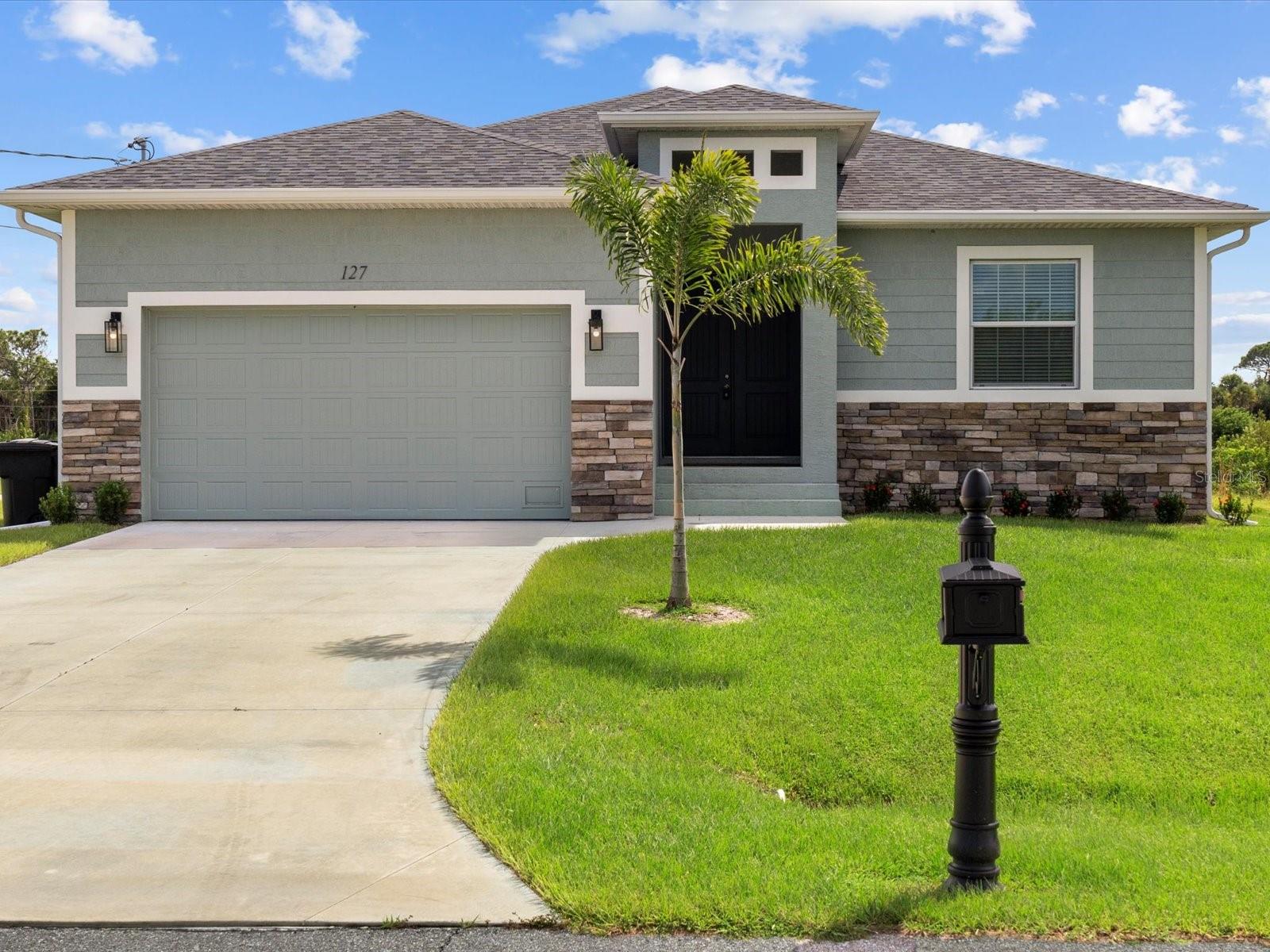 127 RIFLE RD, ROTONDA WEST, FL, 33947