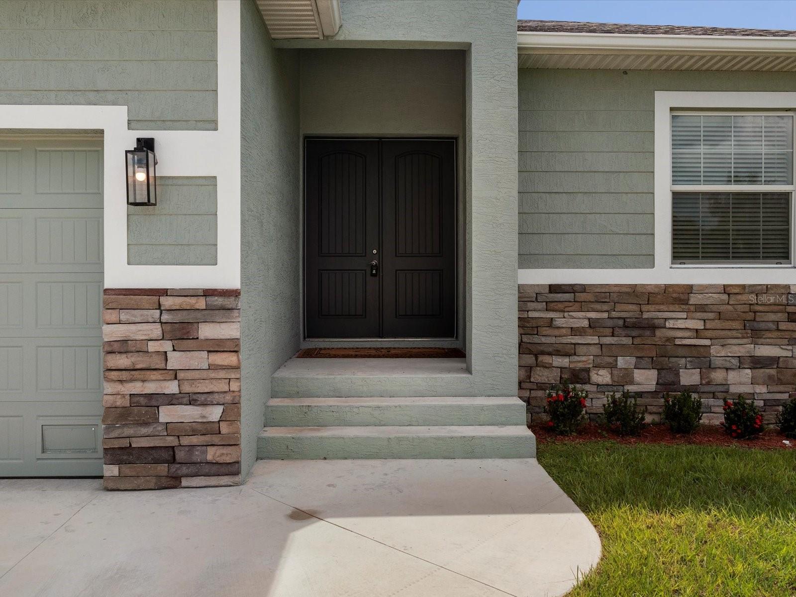 127 RIFLE RD, ROTONDA WEST, FL, 33947