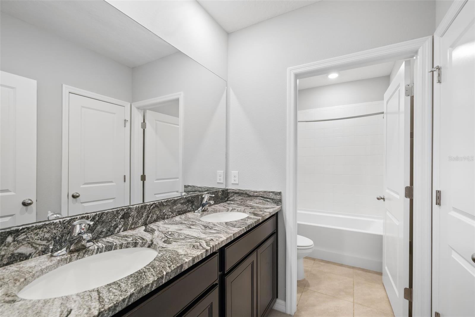 4121 QUIET RAIN CT, PALMETTO, FL, 34221