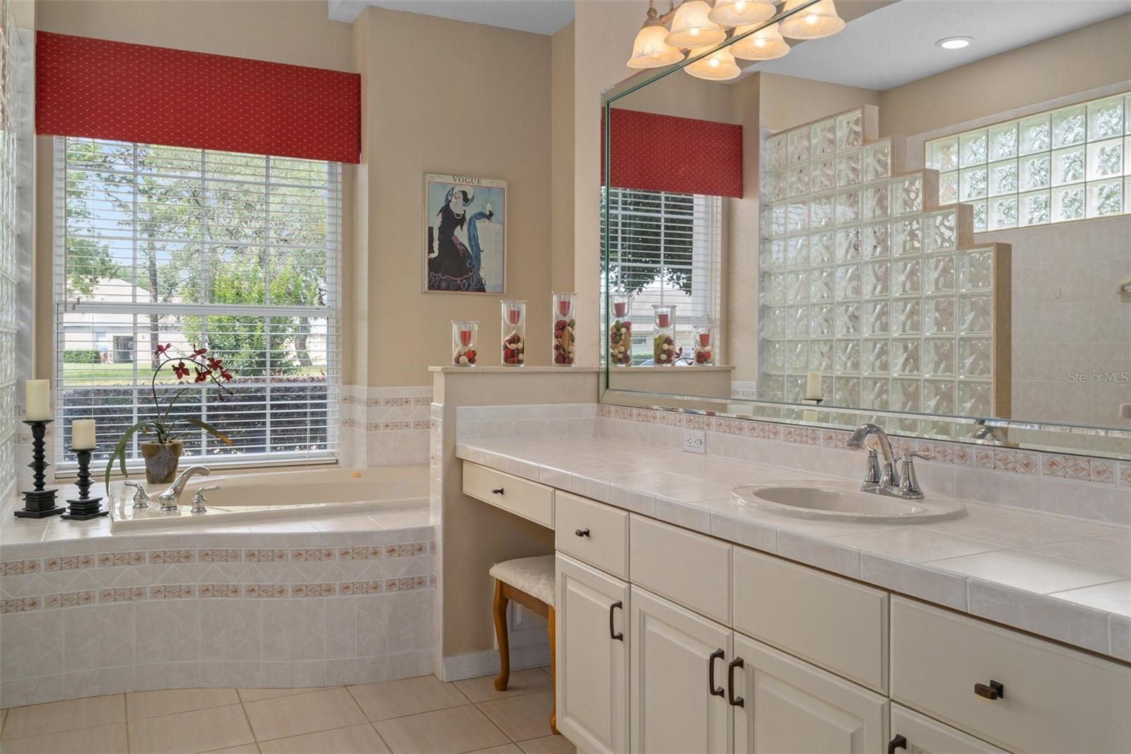9289 GRAND CYPRESS DR, WEEKI WACHEE, FL, 34613