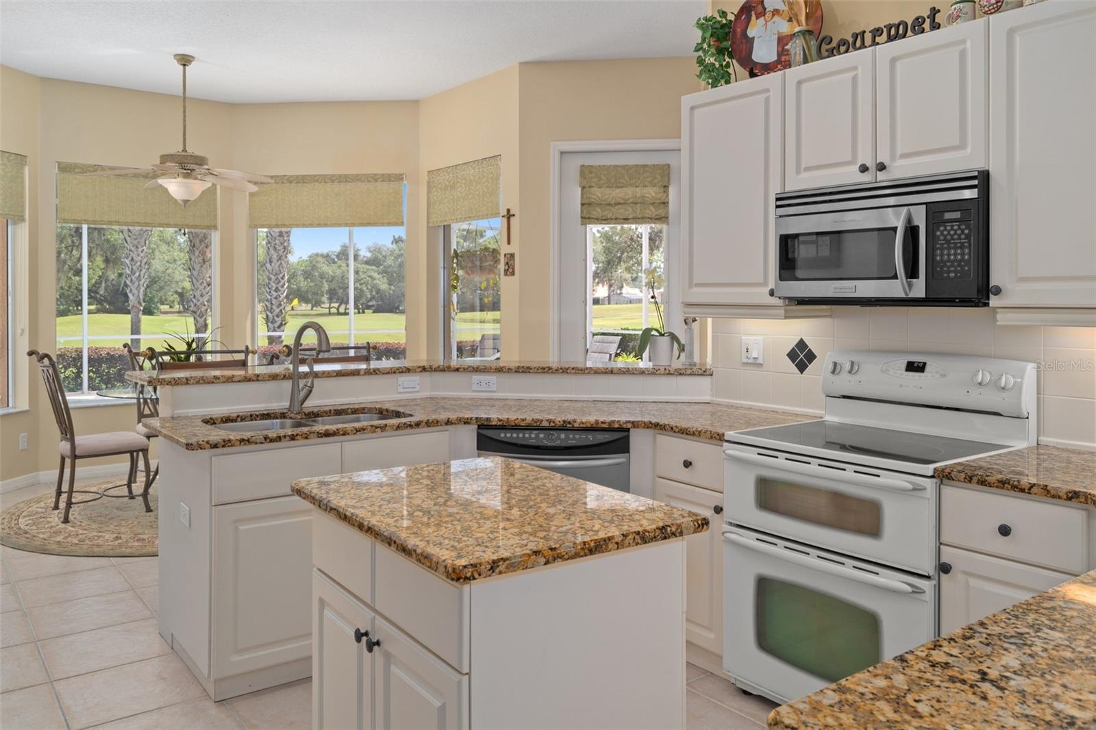 9289 GRAND CYPRESS DR, WEEKI WACHEE, FL, 34613