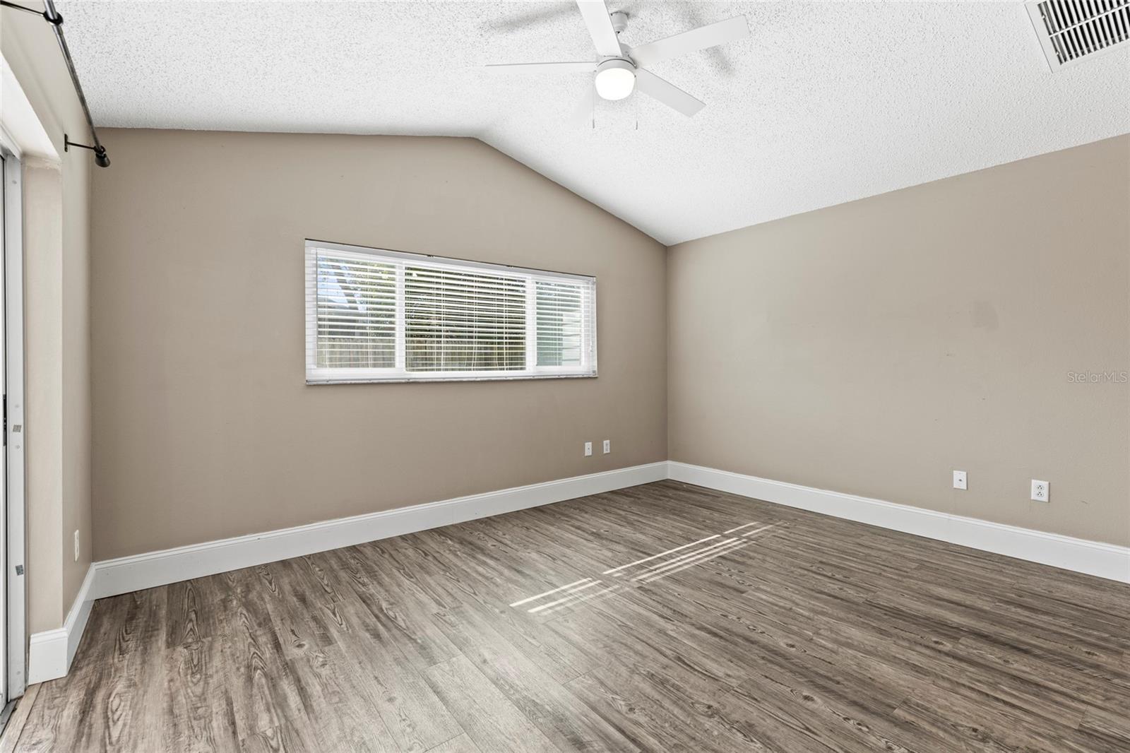11202 CLAYRIDGE DR, TAMPA, FL, 33635