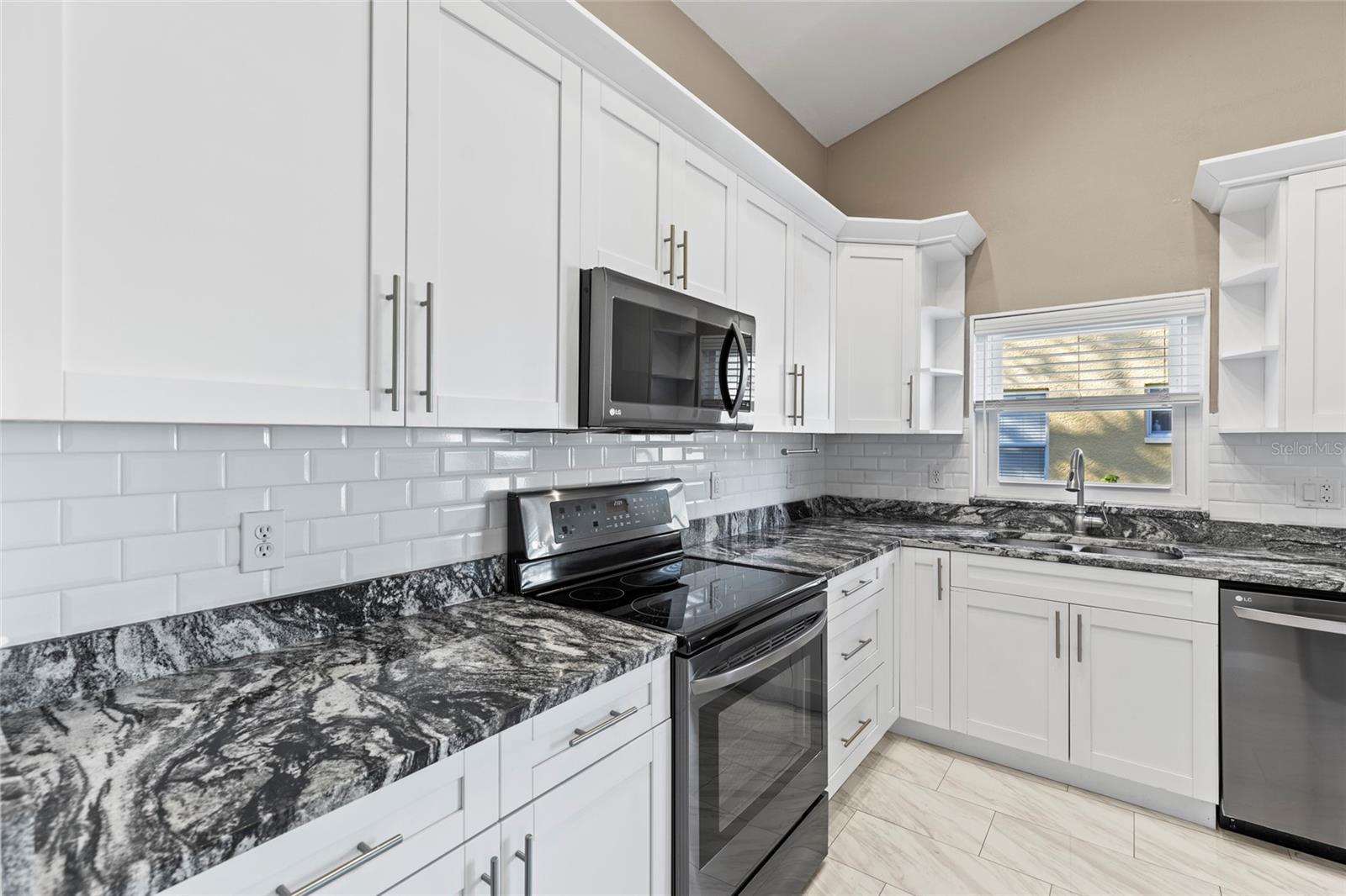 11202 CLAYRIDGE DR, TAMPA, FL, 33635