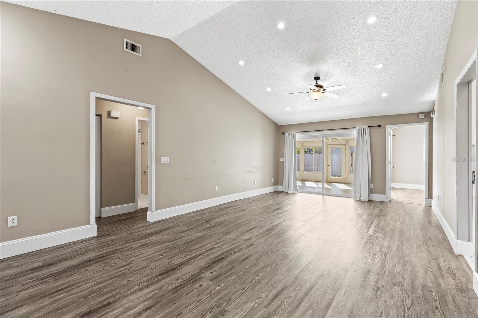 11202 CLAYRIDGE DR, TAMPA, FL, 33635