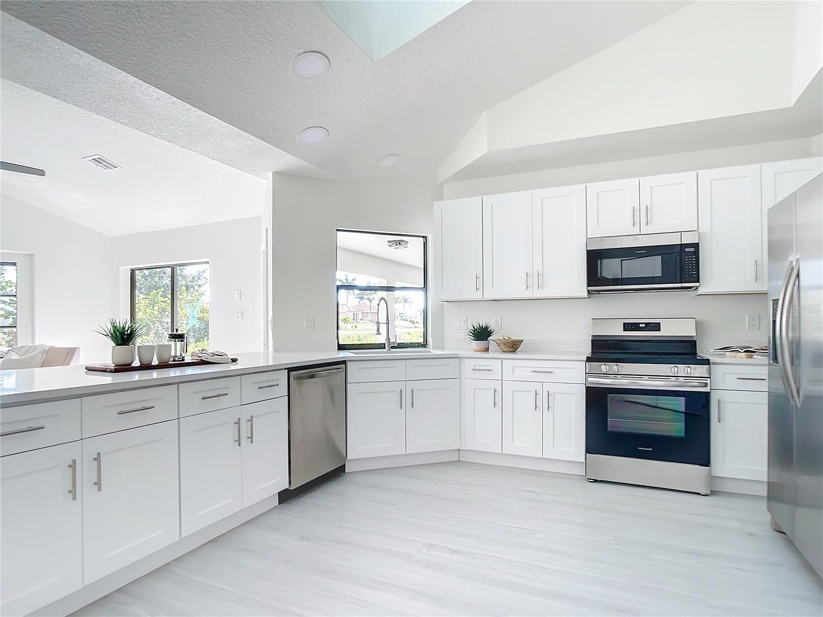 10 BELEM ST, PUNTA GORDA, FL, 33983