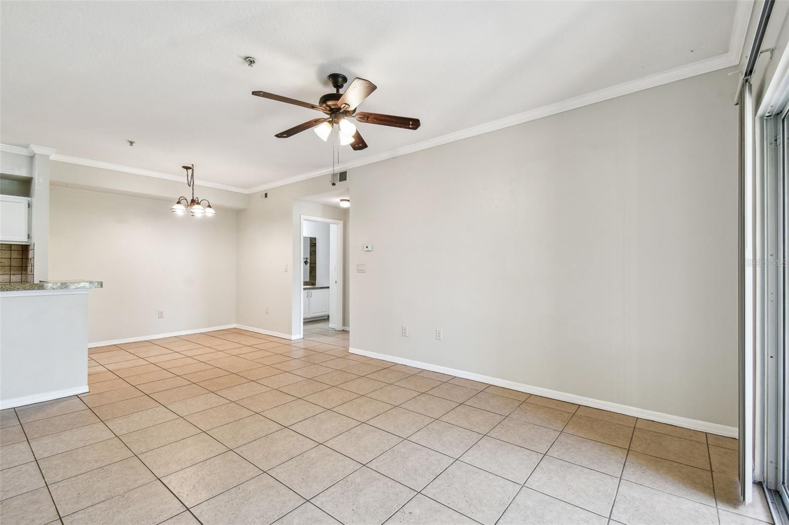 5608 PINNACLE HEIGHTS CIR #305, TAMPA, FL, 33624