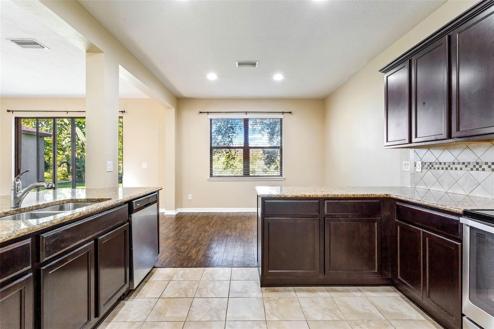 6317 MAGNOLIA PARK BLVD, RIVERVIEW, FL, 33578