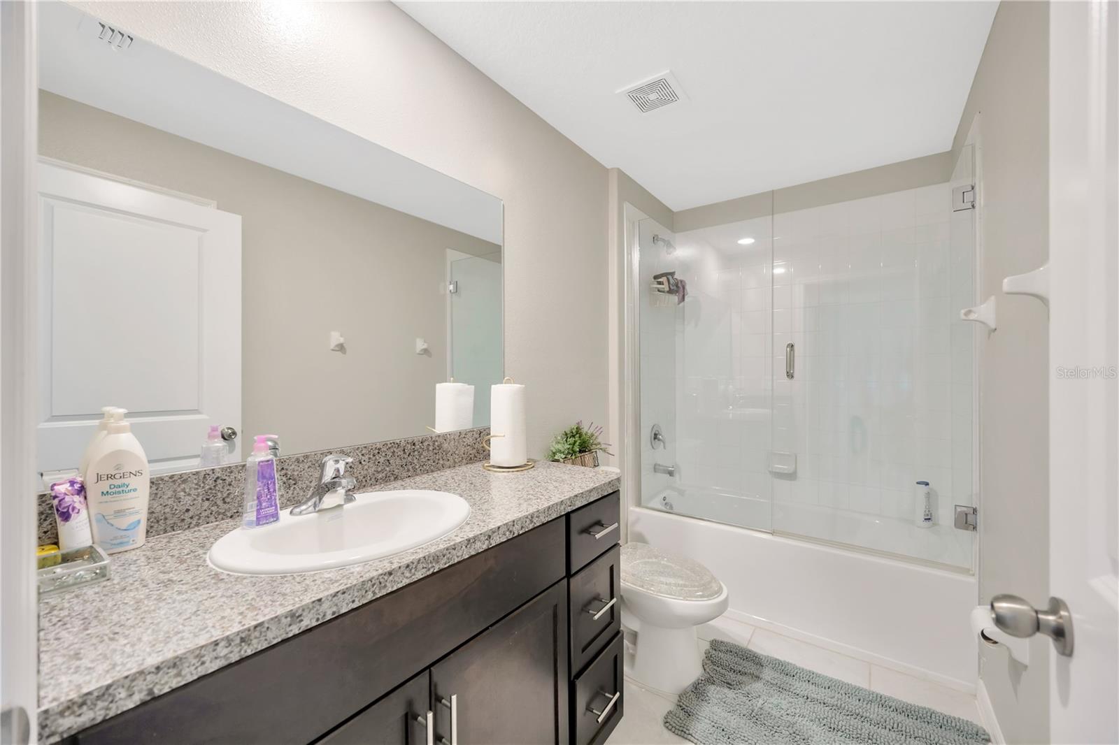 9433 CHANNING HILL DR, SUN CITY CENTER, FL, 33573