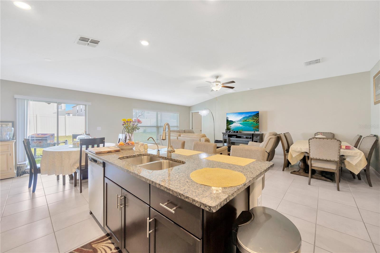 9433 CHANNING HILL DR, SUN CITY CENTER, FL, 33573