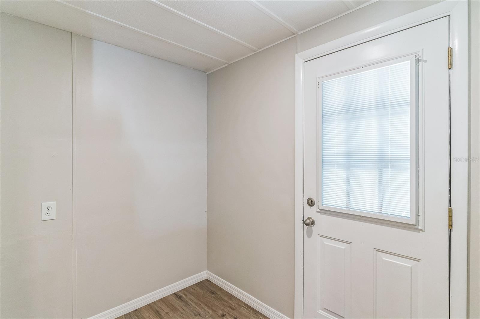 126 MAPLE DR, DEBARY, FL, 32713