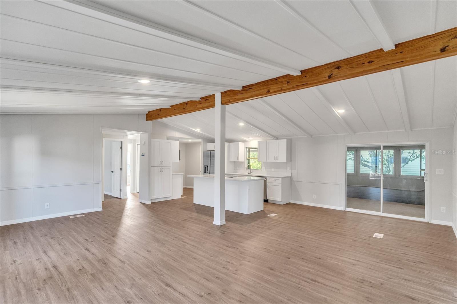 126 MAPLE DR, DEBARY, FL, 32713