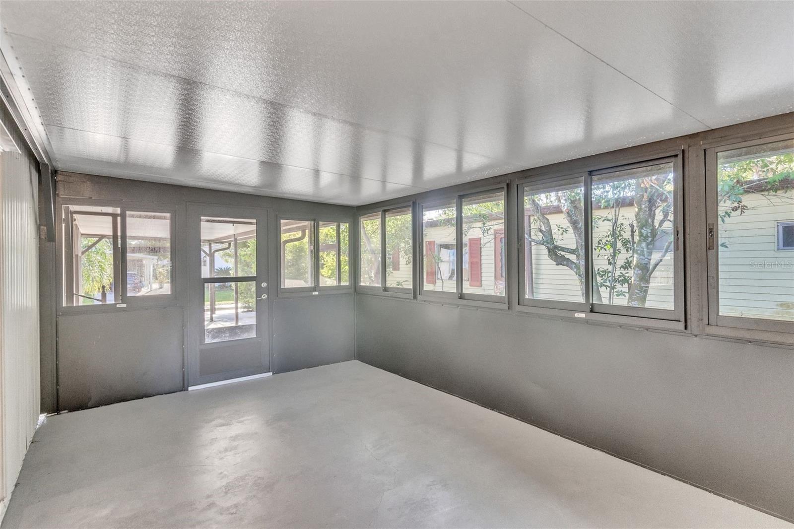 126 MAPLE DR, DEBARY, FL, 32713