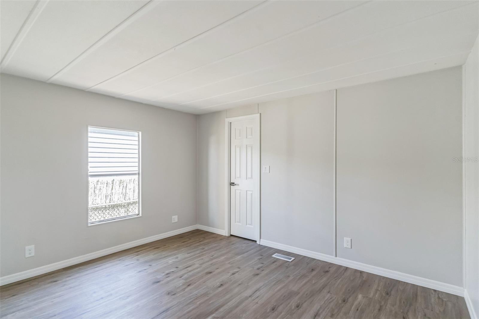 126 MAPLE DR, DEBARY, FL, 32713