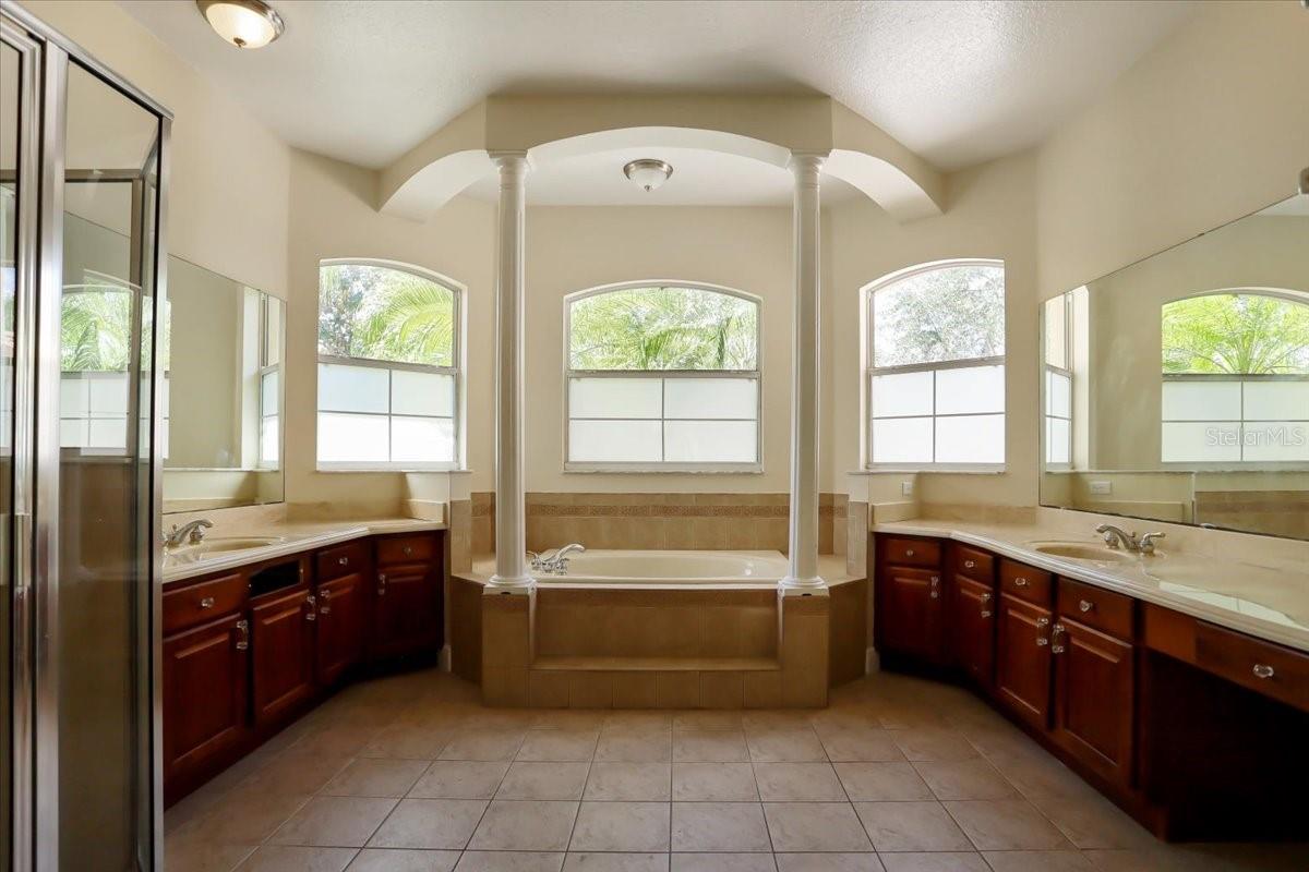 3757 EAGLE ISLE CIR, KISSIMMEE, FL, 34746